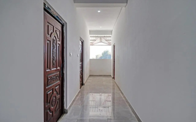 OYO Flagship 702723 The Grand Cosmos