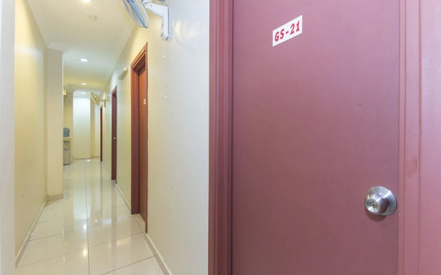 OYO 425 Hotel GS Inn