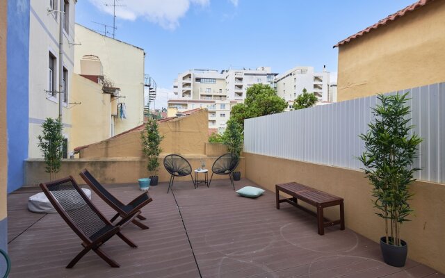 Spacious and Renovated Apartment With Amazing Patio, By TimeCooler