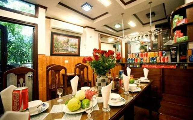 Hanoi Street Hotel