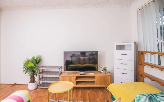 Simple Comfort! 2bed1bath Unit in Meadowbank