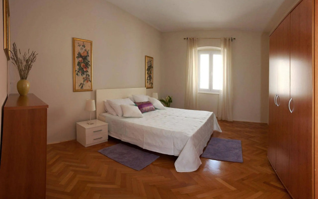Bouganvillea Split Apartments