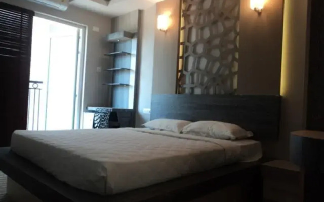 Royal Castle Apartment