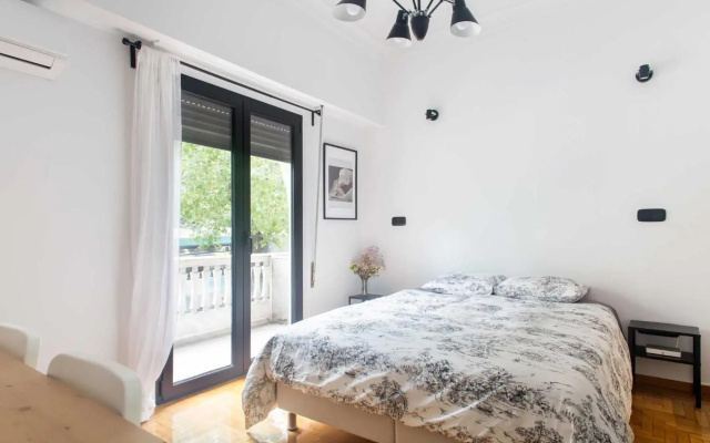 Newly renovated studio downtown Athens!