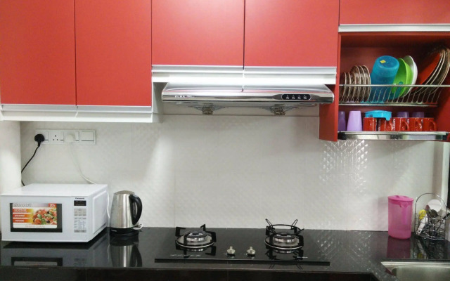 Indah Alam Vacation Home