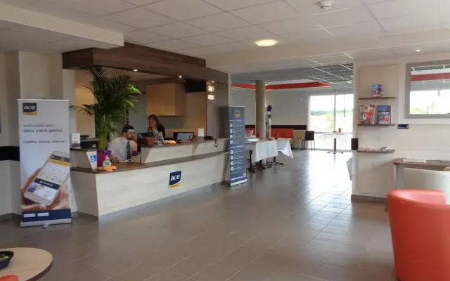 ACE Hôtel Chartres
