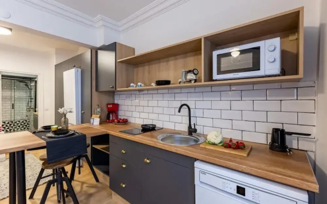 Missafir Superb Flat in the Heart of Cihangir