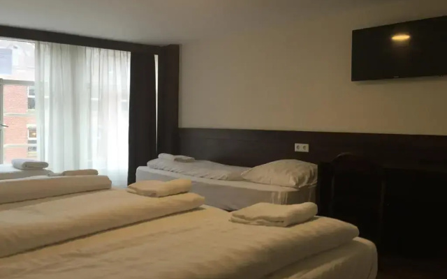 Damrak Inn