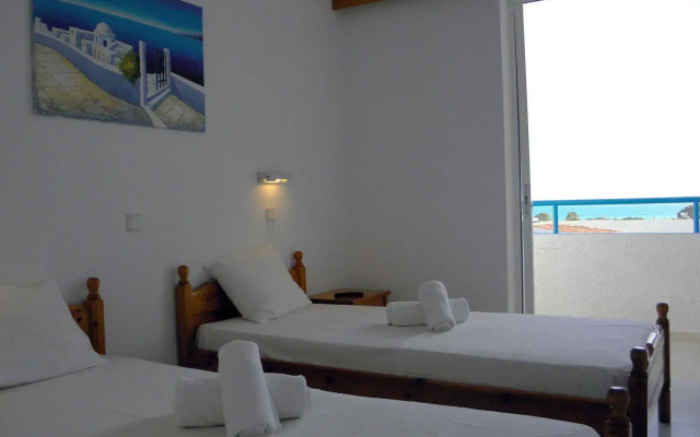 Summer Breeze Hotel