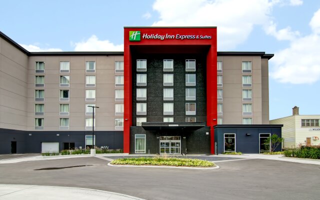 Holiday Inn Express & Suites Oshawa Downtown - Toronto Area, an IHG Hotel