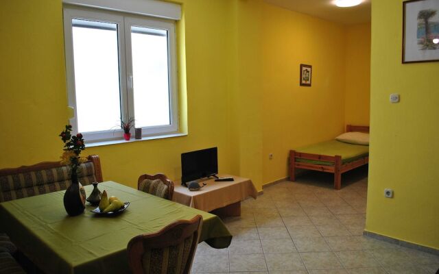 Apartments Šušnjara