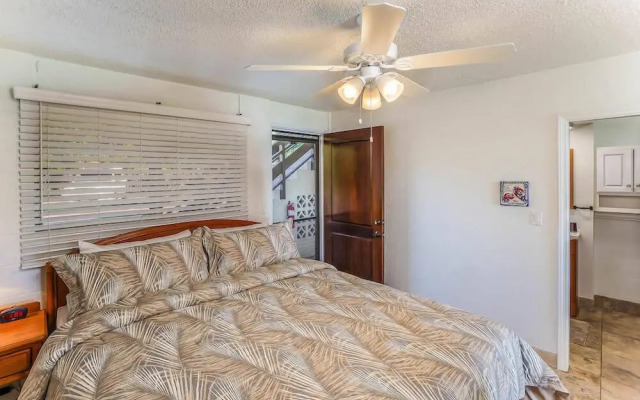 Kona White Sands A4 Romantic Ocean View!