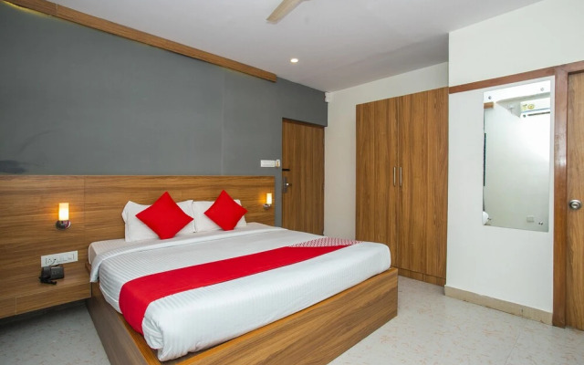 OYO Flagship 14799 NR Residency