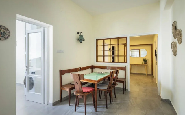 Eclectic Rabin Square Apt by Sea N' Rent
