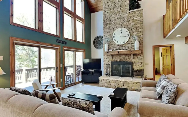 Constantly Cozy by Taylor Made Deep Creek