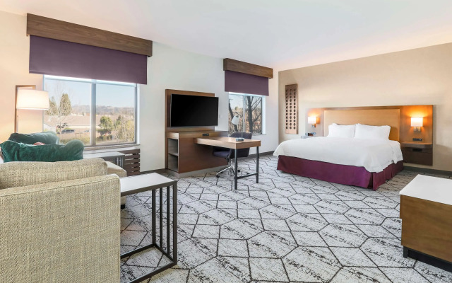 Hampton Inn & Suites Windsor - Sonoma Wine Country