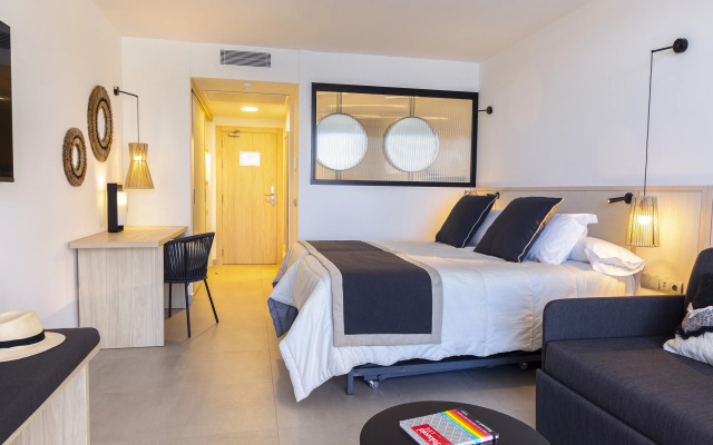 Invisa Hotel Club Cala Verde