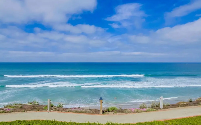Family Friendly Nautical-themed Condo With Oceanfront Patio Ss121 by Redawning