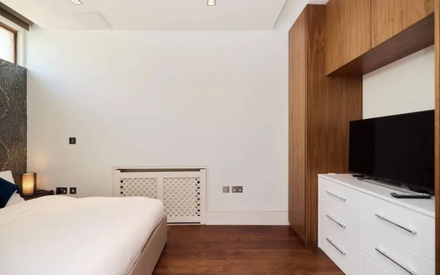 The Radnor Mews Residence Stylish 3bdr Mews House