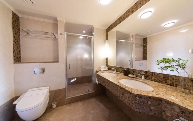 Crown Palace Apartments by Adrez