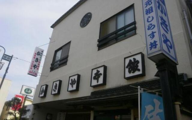 Kakiya (accommodation, meals)