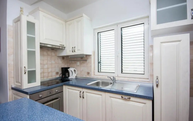 Awesome Home in Dubrava With Wifi and 4 Bedrooms