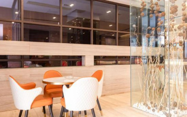 Zhongshan Wenhua Fashion Hotel