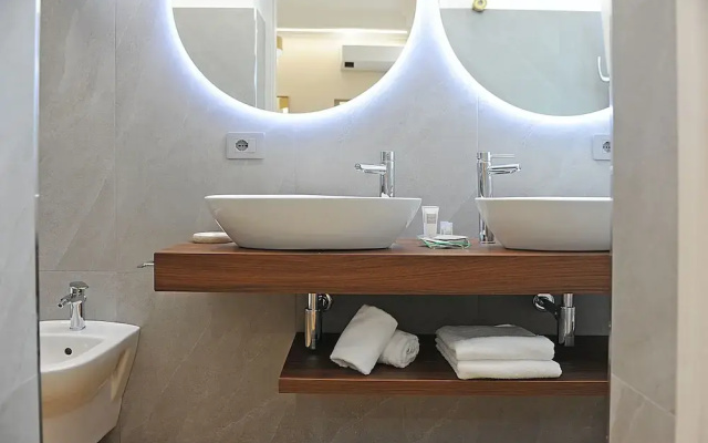 Mom Apartment Rooms&Suites