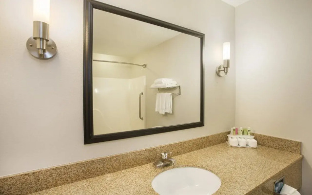 Kalamazoo Hotel and Suites