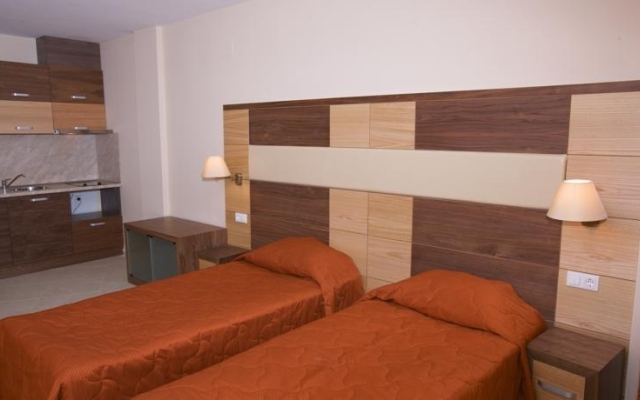 Briz-Seabreeze Hotel