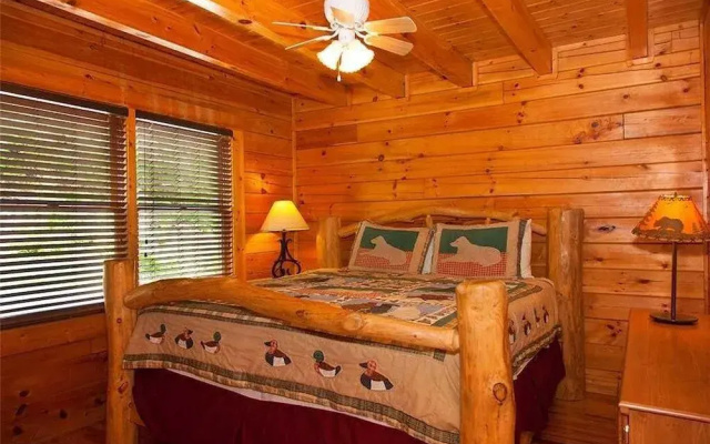 Layz Dayz Lodge by RedAwning