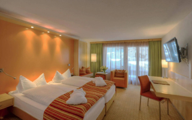 Silvretta Parkhotel – Guest Rooms – Klosters-Serneus