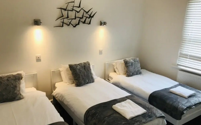 Arma Short Stays - Iffley Road