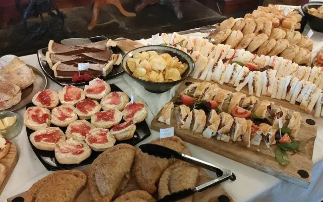 Great Trethew Manor Hotel & Restaurant