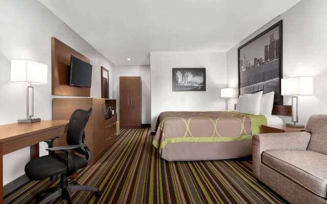 Super 8 by Wyndham Windsor/Dougall