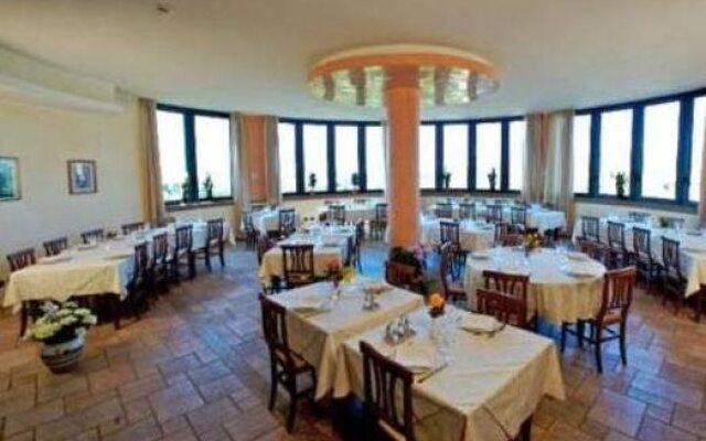 Albergo Ristorante Trattoria Del Castello