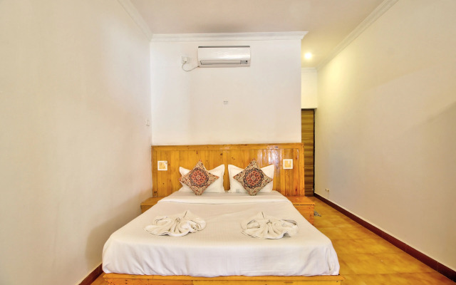 Hotel Pleasure Inn near Turtle Beach- Morjim