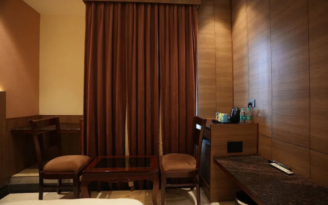 Lime Tree Hotels & Banquet Greater Noida