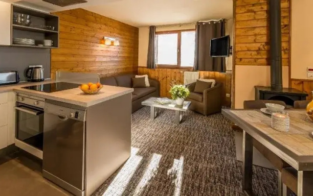 Chalet Val 2400
