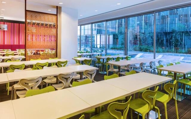 Travelodge Hotel Melbourne Docklands
