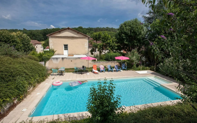 Logis Hôtel Le Lion d'Or