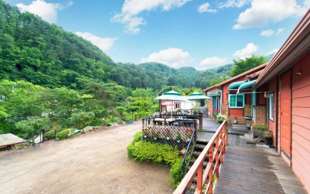 Gapyeon Aengdu Pension