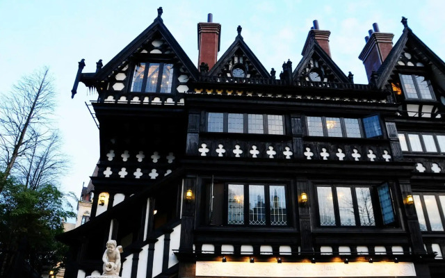 The Old England Manor