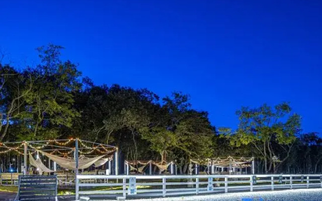 glampark FREE AND EASY CAMP RESORT