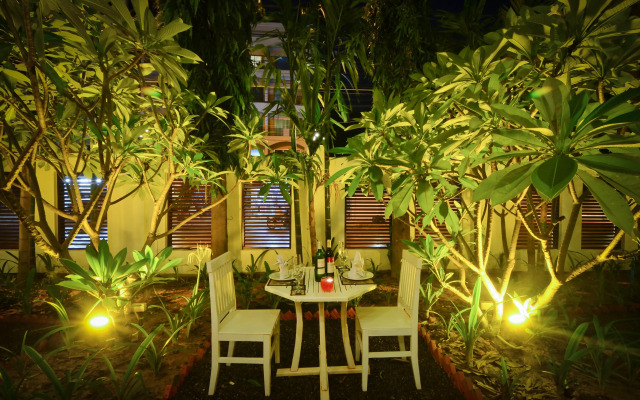 The Suite By Royal Crown Hotel