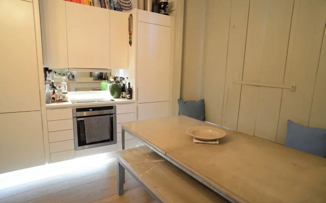 1 Bedroom Flat Near Royal Oak Station