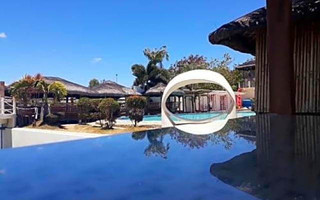 7-AR Golden Beach Resort