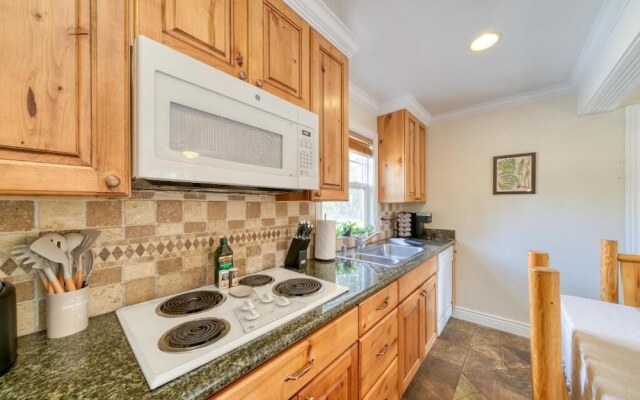 The Moose and Maple Lodge