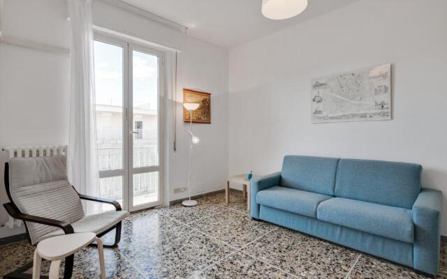 Lulli Cozy Apartment with Balcony