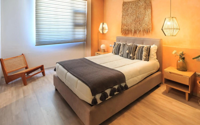 Apartments with Incredible View, Swimming Pool & Terrace by Tribu Sonata